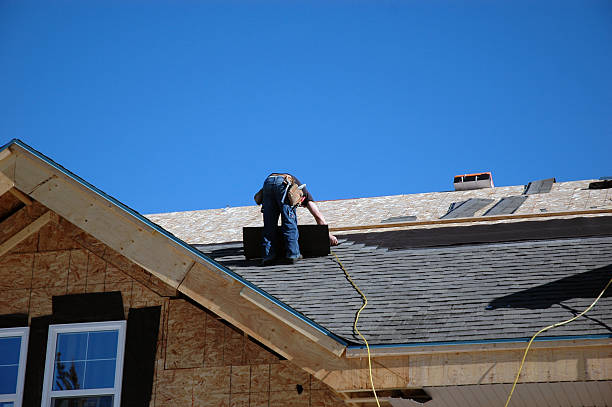 Best Roof Maintenance Services  in Montesano, WA
